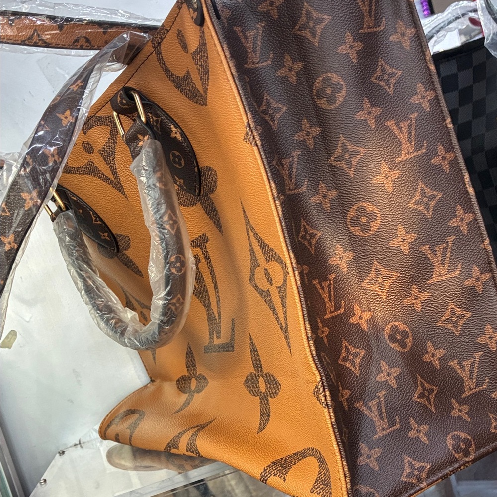 Monogram Tote - Picture 14 of 16